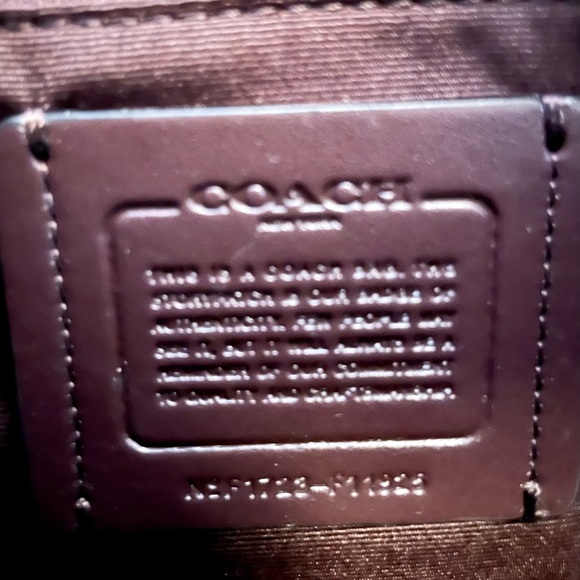 Coach Crosby Carryall 21 Crossgrain Leather in Oxblood NWOT - Picture 4 of 9